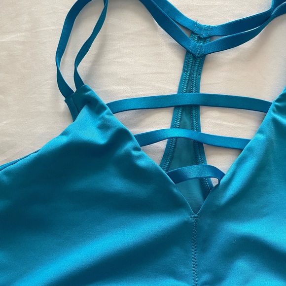 Victorias Secret Sports Bra - Picture 2 of 2